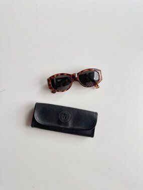 Vintage GIANNI VERSACE Mod T24 Col869 Tortoise Gold Greek Key Oval Sunglasses